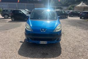 Peugeot 1007 1.4 Trendy