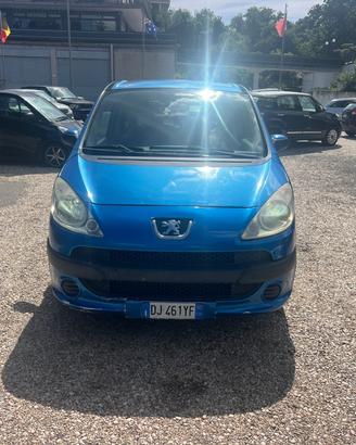 Peugeot 1007 1.4 Trendy