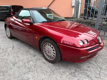 alfa romeo spider 916 cilindrata2000