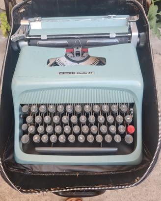 macchina da scrivere olivetti lettera 44 