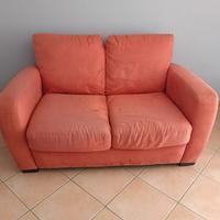 coppia di divani, un 3 posti ed un 2 posti.