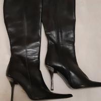 Due paia di stivali donna n.38