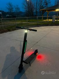 Monopattino ninebot segway es4