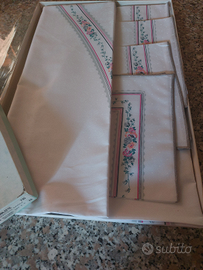 Tovaglia rotonda in cotone con 8 tovaglioli