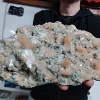 GRANDE MINERALE-CRISTALLI DI APOFILLITE-STILBITE