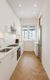 3 LOCALI RISTRUTTURATO CON TERRAZZO E BOX