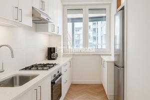 3 LOCALI RISTRUTTURATO CON TERRAZZO E BOX