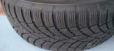 Gomme invernali Toyo 215/60/R16