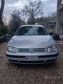 GOLF 4 