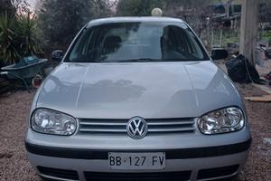 GOLF 4 