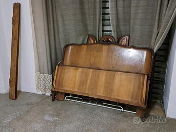 Struttura legno del '900  letto matrimoniale 