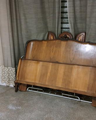 Struttura legno del '900  letto matrimoniale 