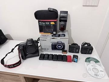 Canon 5D Mark IV + Battery Grip + 8 battery+flash