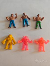 Action figure WWE e mostri (Karnak, toro e teseo)