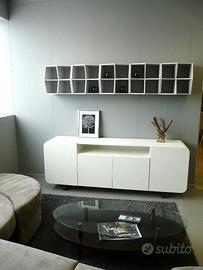 Credenza con librerie