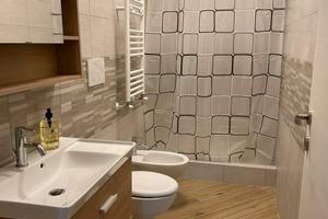 Via G.Frignani camera singola bagno privato