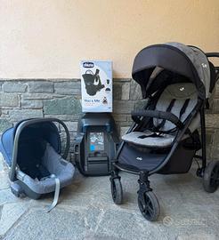 Passeggino, ovetto Inglesina con base e marsupio.