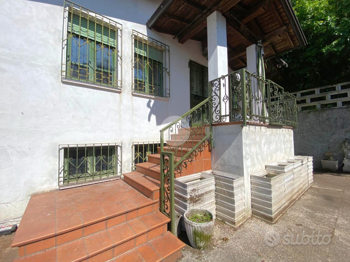 VILLA SINGOLA A CARPENEDOLO - Altro
