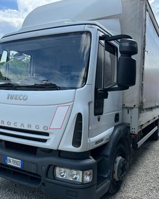 Motrice due assi con sponda idraulica