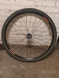 ruota anteriore gravel 29 700c tubeless 
