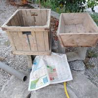 Antica Vasca Mangiatoia e Cassa cassetta in Legno