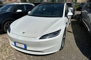 TESLA Model 3 - Model 3 Long Range Dual Motor awd
