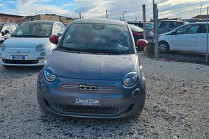 Fiat 500 500e Berlina 42 kWh La Prima
