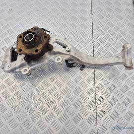 Fuso Mozzo Anteriore Sinistro Audi A4 A5 B9 OEM 20