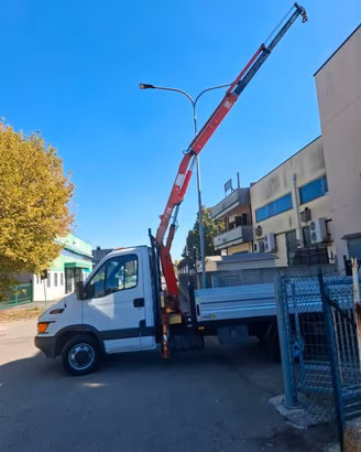 Iveco Daily 35C12 GRU Fassi F28 Cassone Fisso Lung