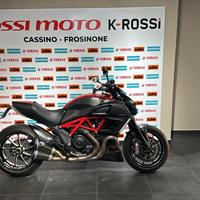 Ducati Diavel Carbon Red - 2011