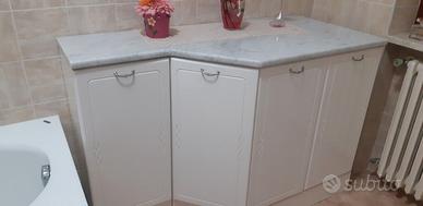 Mobile bagno portalavatrice