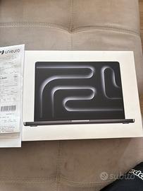MacBook Pro 14” Apple M5 16 GB RAM  1TB Nuovo