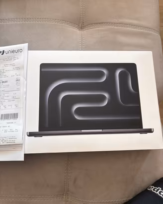 MacBook Pro 14” Apple M5 16 GB RAM  1TB Nuovo