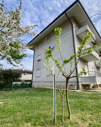 4 LOCALI A ISOLA VICENTINA