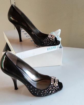  Décolleté open toe Guess in vernice