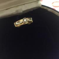 Anello con brillante da 0,11ct. In  oro 18