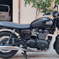 triumph bonneville T100 black