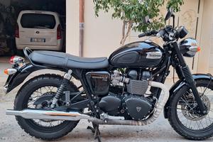 triumph bonneville T100 black