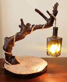 Lampada artigianale in legno e vetro stile rustico