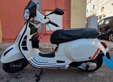 VESPA GTS HPE 300 SUPER SPORT ABS - BIANCA