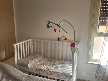 Lettino con sponde azzurra design