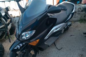 Yamaha T Max - 2001