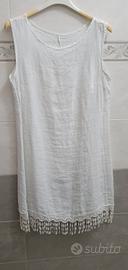 Abito in lino bianco