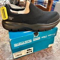 Skechers