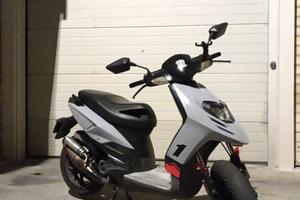 Aprilia SR Motard 50cc 2t 