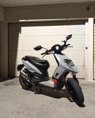 Aprilia SR Motard 50cc 2t 