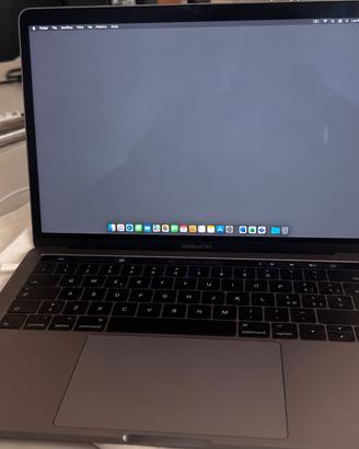 MacBook Pro 13,3″ Retina 2017 – i7 – 16 GB RAM