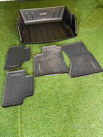 Porsche Macan Tappetini gomma e Vasca Baule
