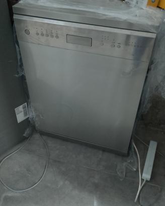 lavastoviglie Smeg 