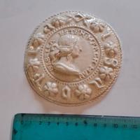 Isabella d'este bassorilievo gesso